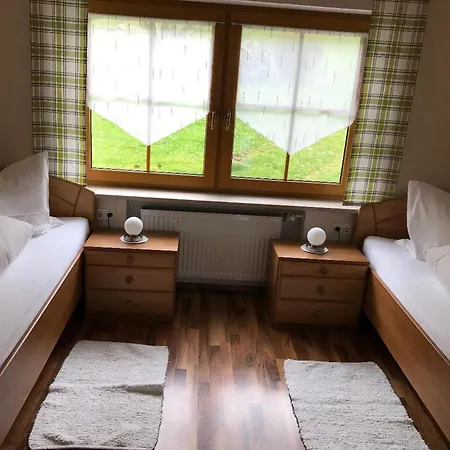 Hirtreiter Apartament *